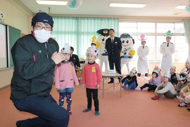 不審者に対応する訓練