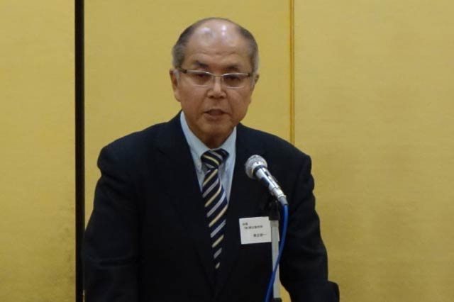三条商工会議所の「会員新春の集い」兼古会頭があいさつ