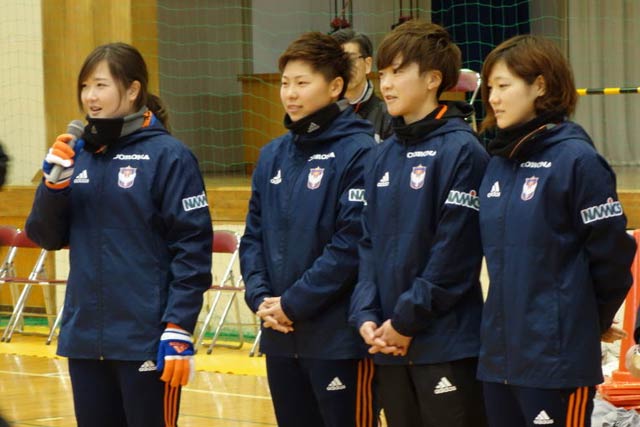 左から瀬倉春陽選手、高橋智子選手、中村楓選手、山谷瑠香選手