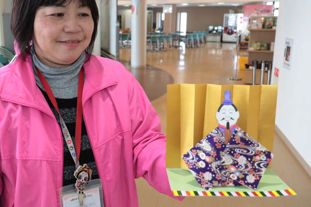 道の駅国上の「菅原道真公を作って飾ろう!」の紙で作る道真