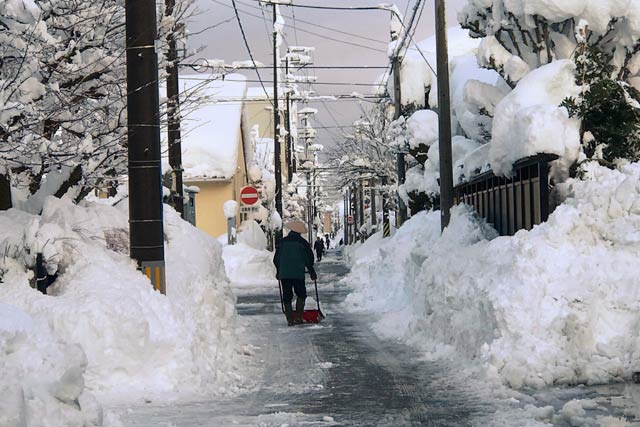 三条では見たことのないような雪景色