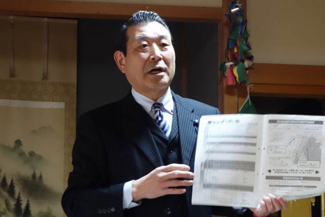 田上町長選立候補で記者会見する笹川氏