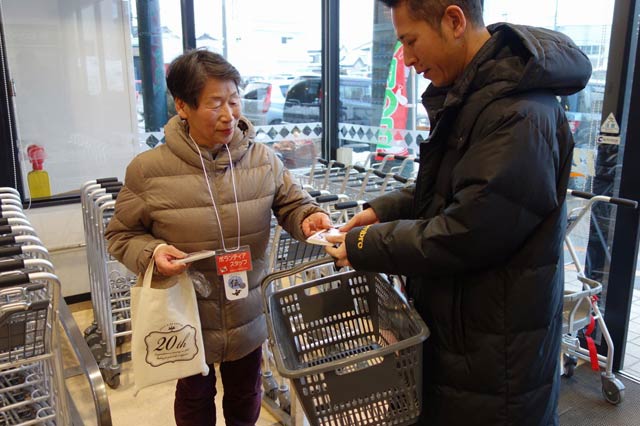 21日に行ったセカンドライフ伝隊の街頭啓発活動