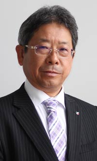 総務部長に昇格する田辺一幸地域振興課長