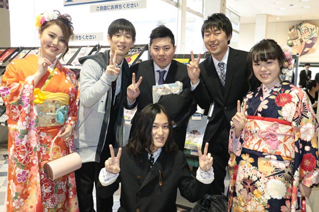三条市成人式の新成人たち