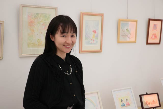会場で渡辺花子さん