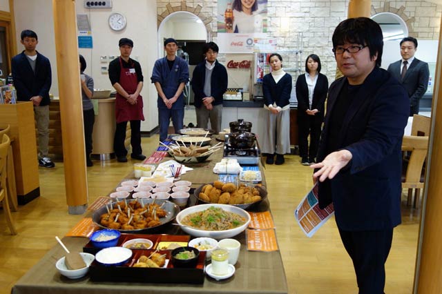 下田御膳を披露