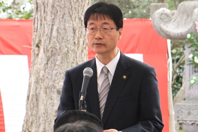 大河津分水慰霊式協賛会会長の鈴木力燕市長
