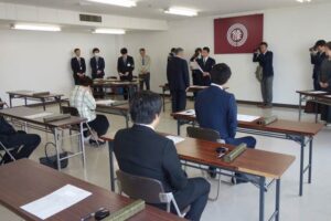 三条市議選当選証書付与式