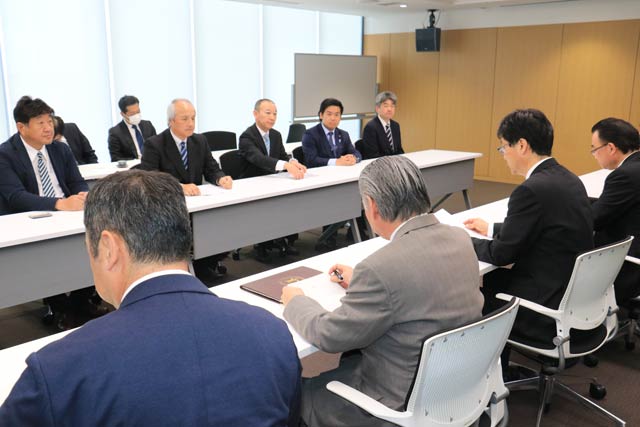 両団体と燕市で協議