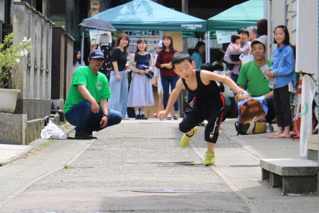 帰山小路で「マンホールダッシュ」