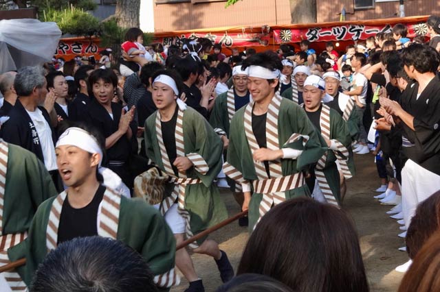 一昨年の舞い込みの先供