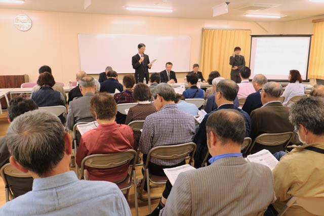 南公民館で開かれた「ふれあいトーク」