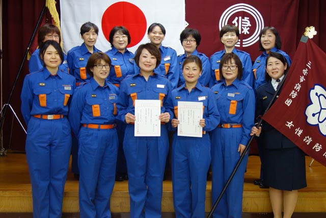 三条市消防団女性消防隊の辞令交付式