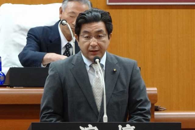 副議長に就いた岡田市議
