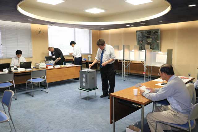 分水公民館の期日前投票所