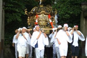加茂市・長瀬神社の春季祭礼「だんご祭り」の御神幸