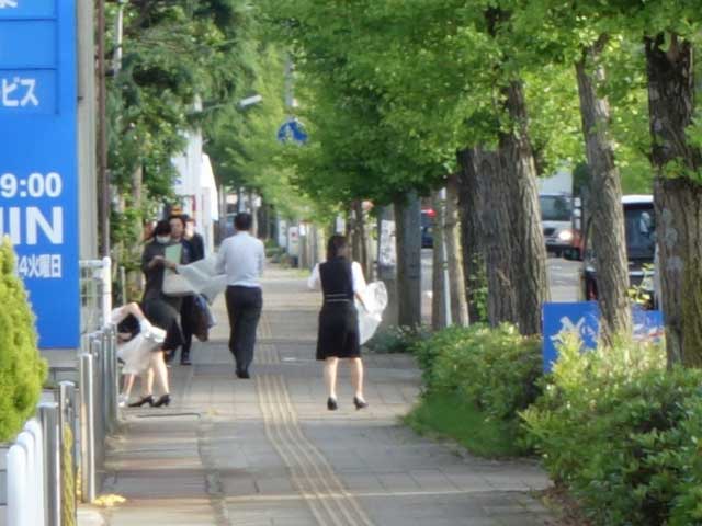 ごみ拾いのグループ