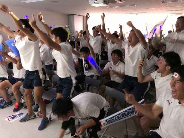 新潟経営大学でのパブリックビューイング