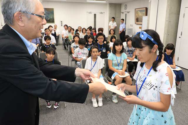 広報つばめ子ども記者の任命式