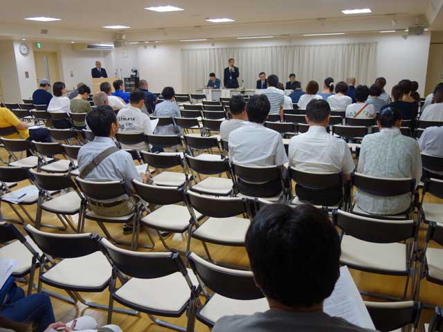 夜の学校給食による食物アレルギー症状の発症事故に関する説明会と情報交換会