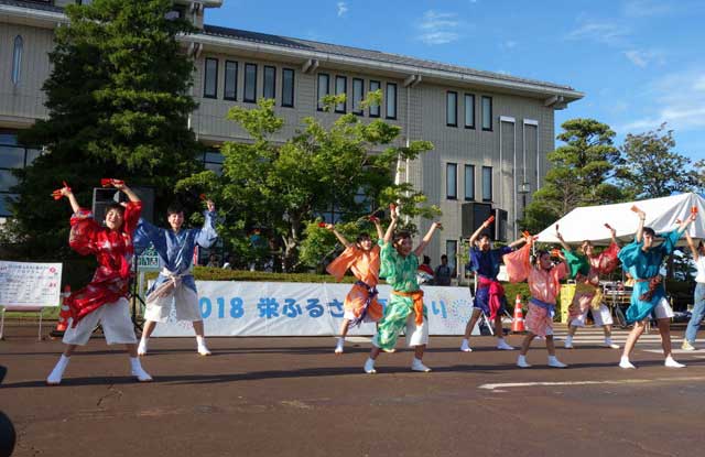 総踊り