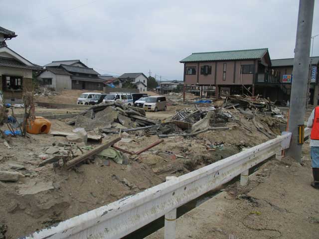 土砂が堆積した真備町