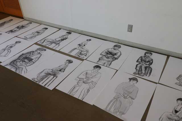 1日午前に受講生が描いたデッサン