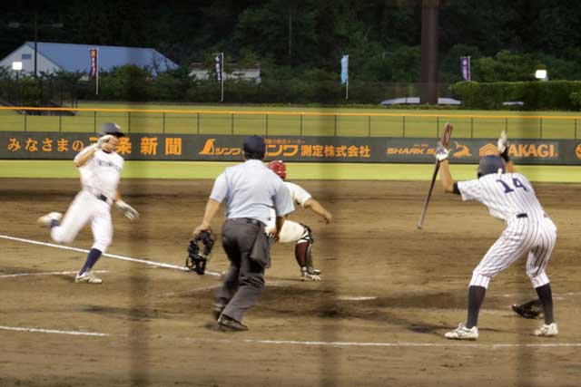 9日開幕した大学野球サマーリーグの早稲田対立教