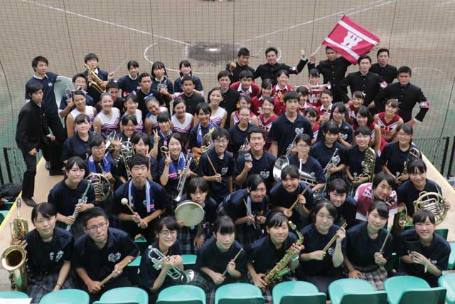 早慶の応援団と三条高校吹奏楽部