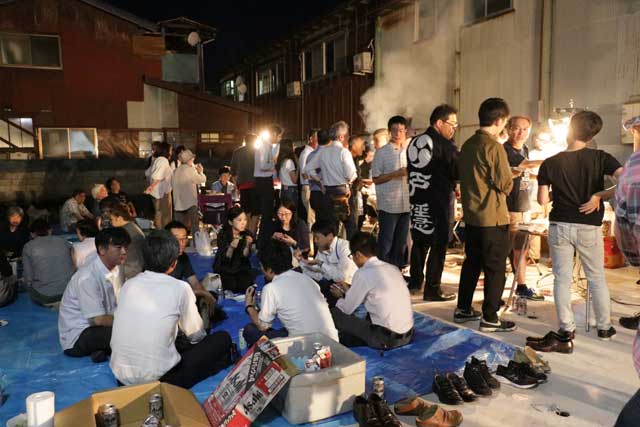百人が参加して予想以上の盛り上がりに