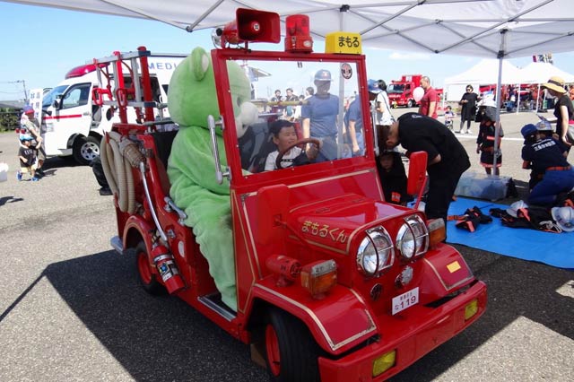 燕・弥彦消防のミニ消防車「まもるくん」