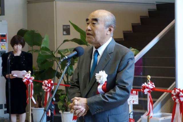 実行委員長の田野隆夫燕商工会議所会頭があいさつ