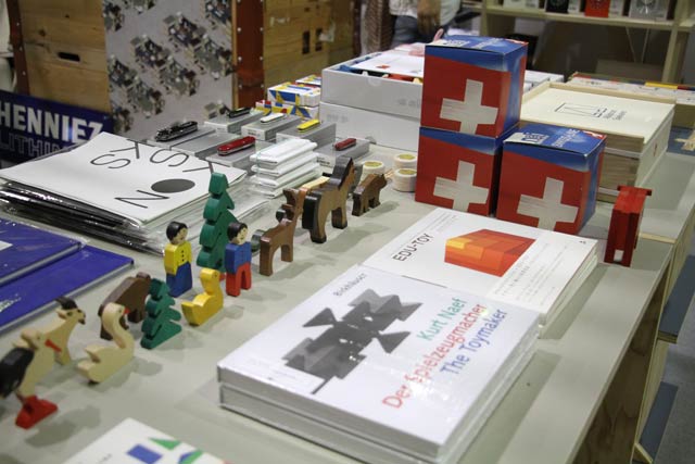 SWISS DESIGN KIOSK ／ スイス