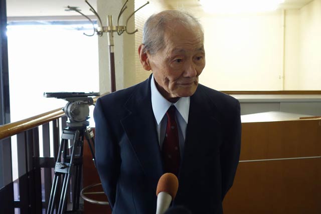 出馬断念について話す坪崎氏