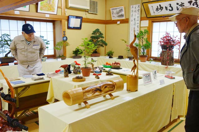 西本成寺有志会の「ふれあい作品展」が開かれる西本成寺集会所