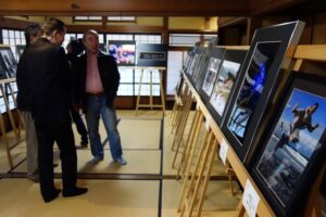 三条市丸井今井邸で開かれているキヤノンフォトクラブ新潟県央の第18回写真展