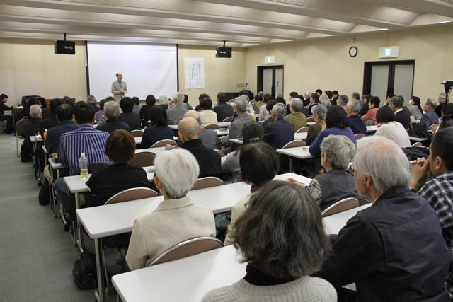 120人余りが参加した
