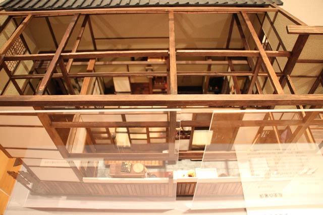 国内作家による和風建築のドールハウス