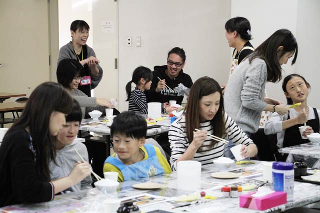 栃尾文化センターで開かれた食品サンプルを作る講座「朝の定食の定番　あじのひらき編」