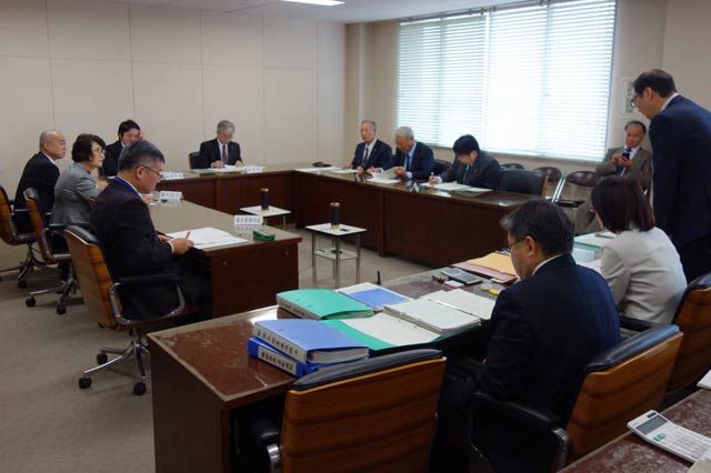 26日開かれた市議会市民福祉常任委員協議会