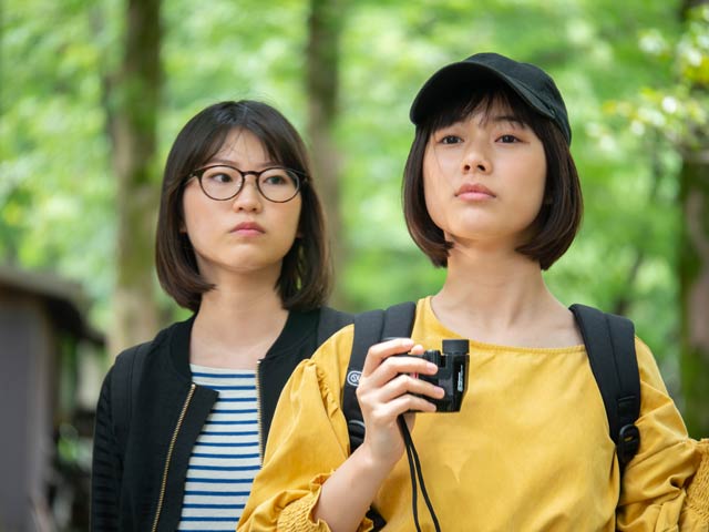 右が主演の矢崎希菜