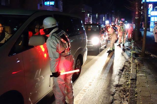 三条署の年末特別警戒で交通検問