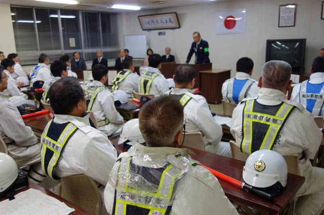 年末特別警戒の出発式