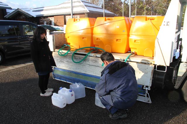 田上町コミュニティセンターの給水所