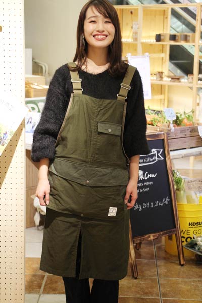 「makerfood」の果樹農家のエプロン