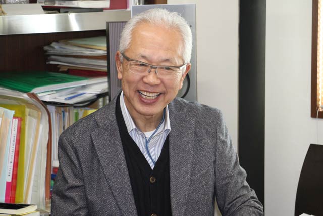 栗山さん