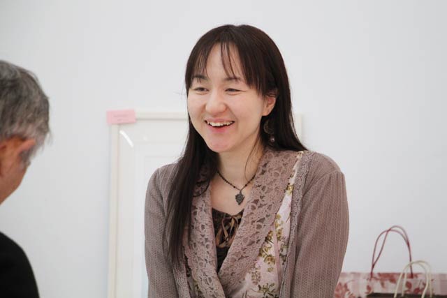会場の渡辺花子さん