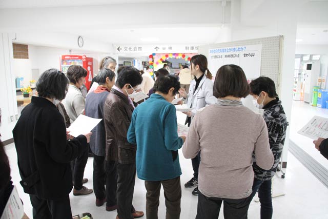 会場で打ち合わせ