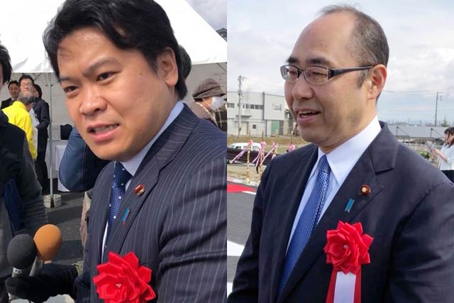 朝日大橋開通式に出席した鷲尾衆院議員(左)と細田衆院議員